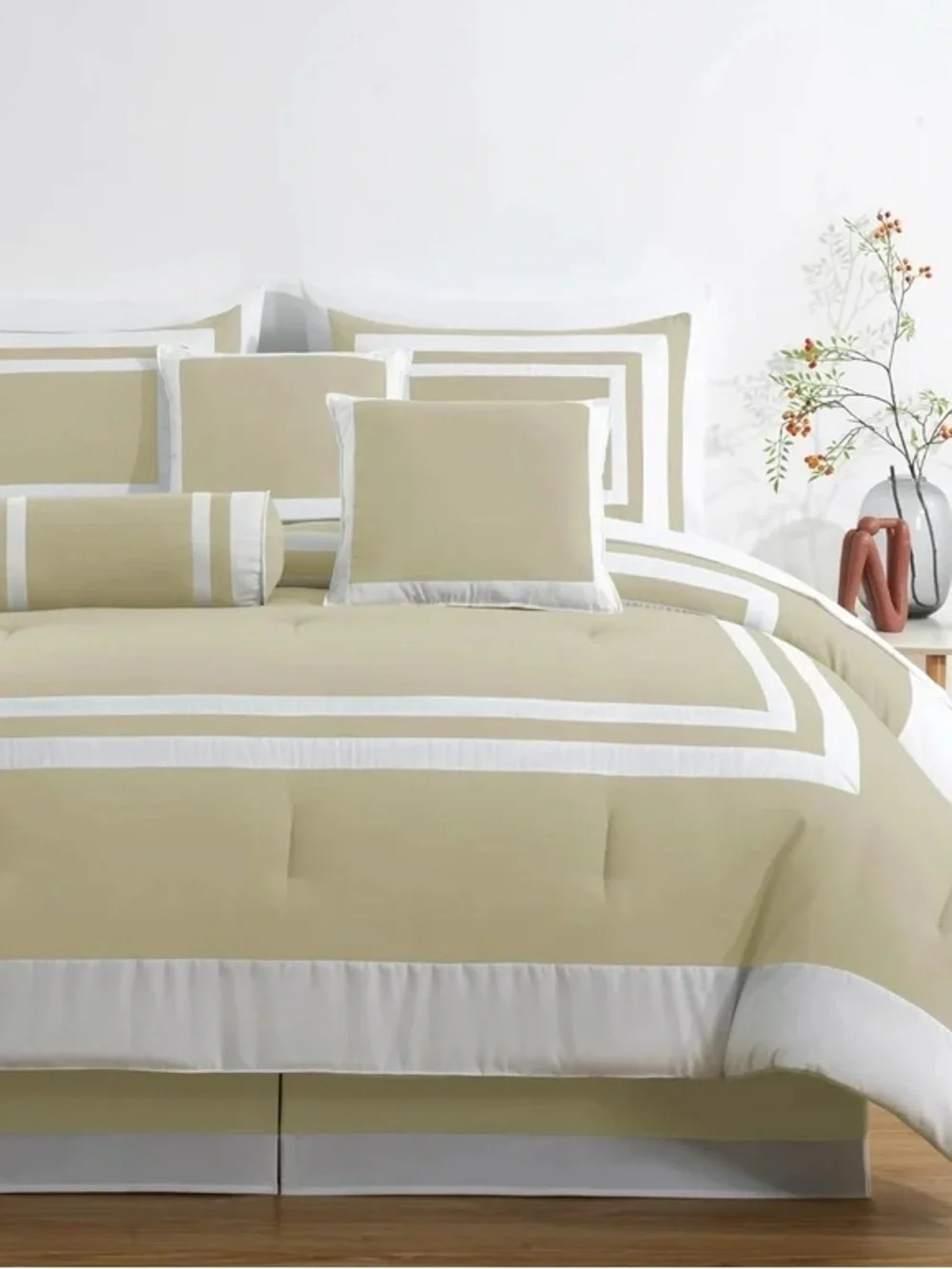 White and taupe Queen 3 piece comforter set